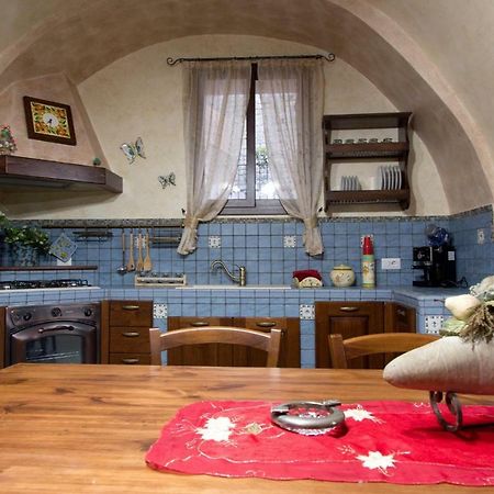 Bed&Breakfast Via Venezia Regalbuto Exterior foto