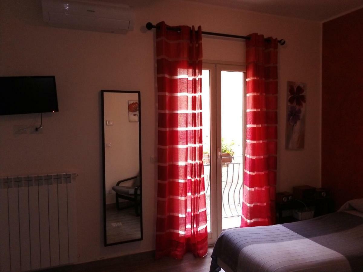 Bed&Breakfast Via Venezia Regalbuto Exterior foto