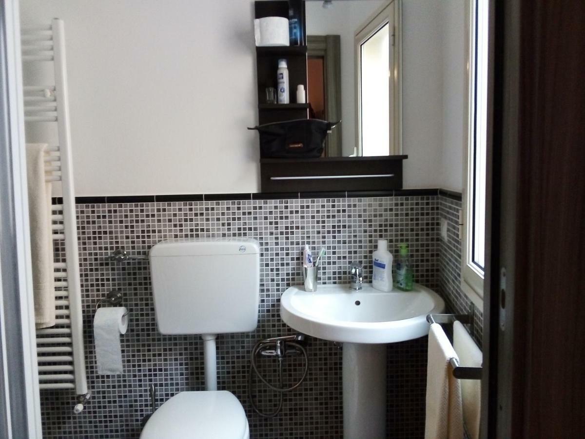 Bed&Breakfast Via Venezia Regalbuto Exterior foto